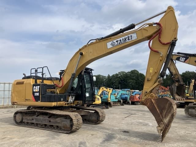 EXCAVATOR — Auction (lot 8457-439)