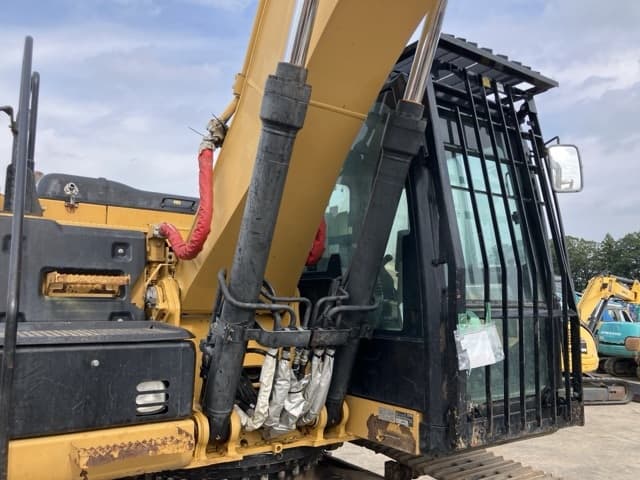 EXCAVATOR — Auction (lot 8457-439)