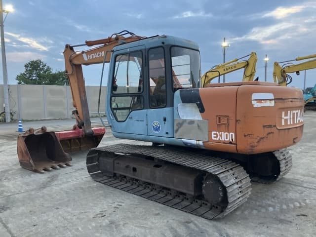 EXCAVATOR — Auction (lot 8457-440)