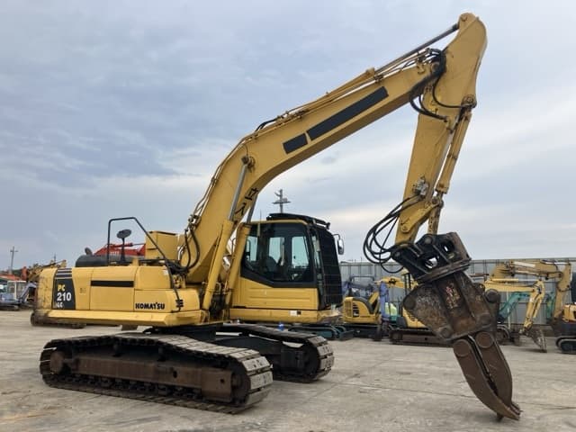 EXCAVATOR — Auction (lot 8457-441)