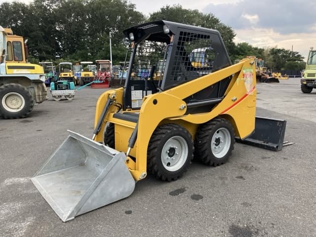 SKID STEER LOADER — Auction (lot 8457-443)