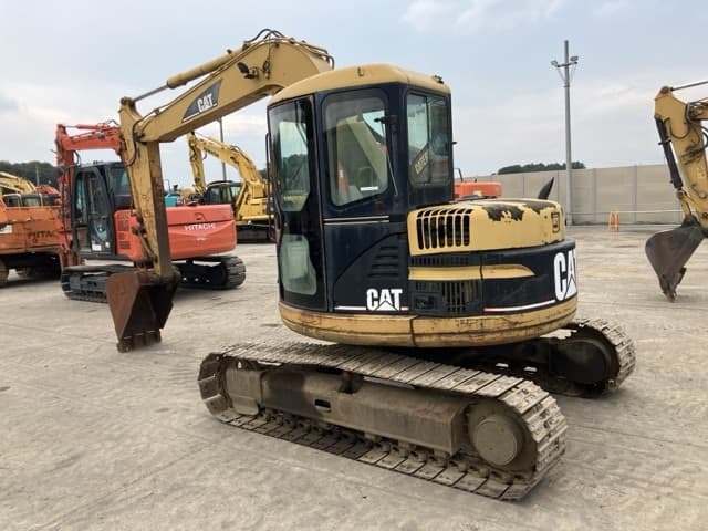 EXCAVATOR — Auction (lot 8457-445)