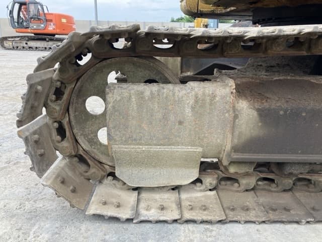 EXCAVATOR — Auction (lot 8457-445)
