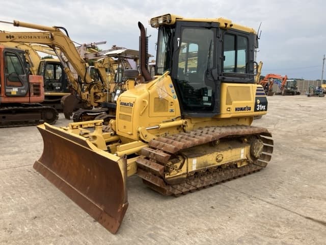 Bulldozer — Auction (lot 8457-446)