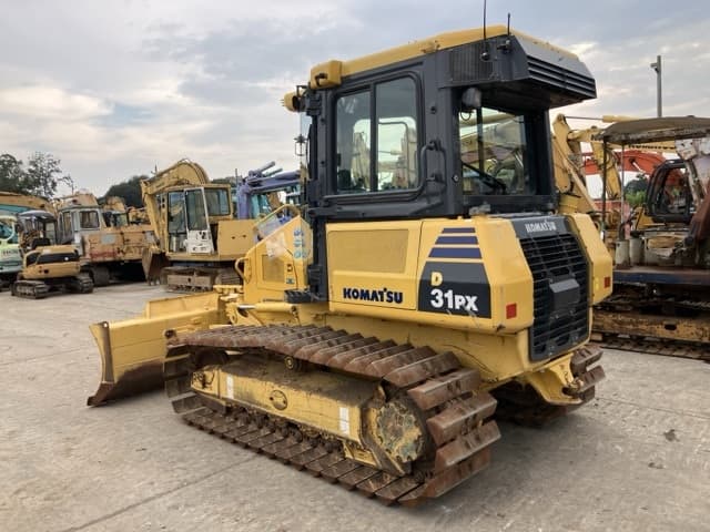 Bulldozer — Auction (lot 8457-446)