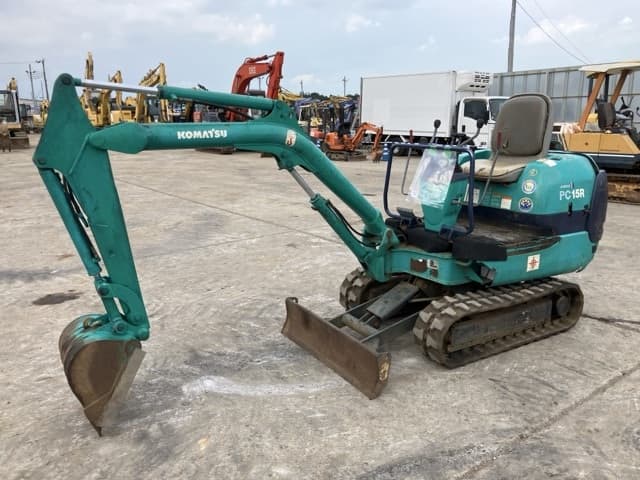 MINI EXCAVATOR — Auction (lot 8457-447)