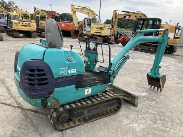 MINI EXCAVATOR — Auction (lot 8457-447)