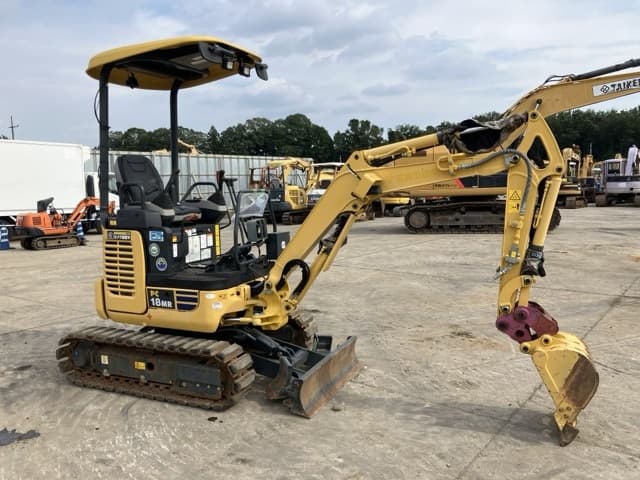 MINI EXCAVATOR — Auction (lot 8457-450)