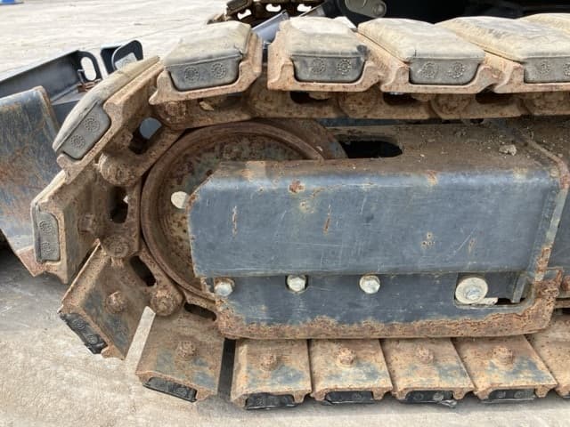 MINI EXCAVATOR — Auction (lot 8457-450)