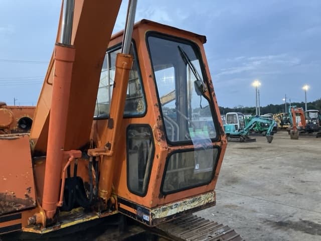 EXCAVATOR — Auction (lot 8457-451)