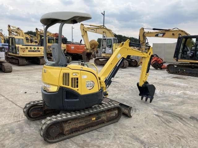 MINI EXCAVATOR — Auction (lot 8457-453)