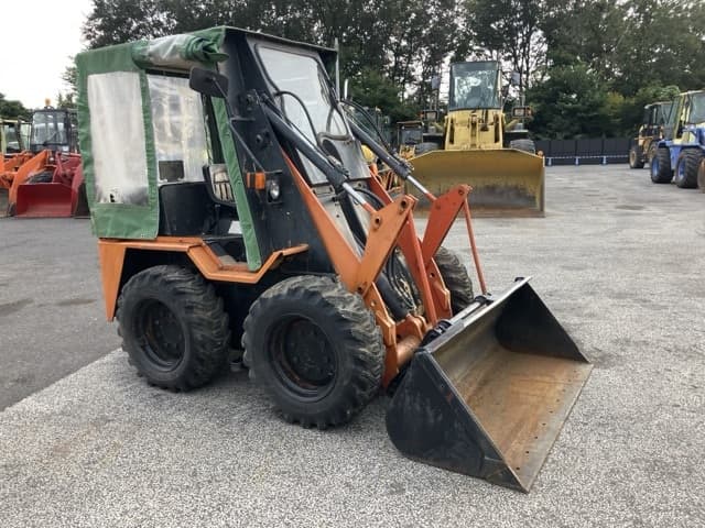 SKID STEER LOADER — Auction (lot 8457-456)