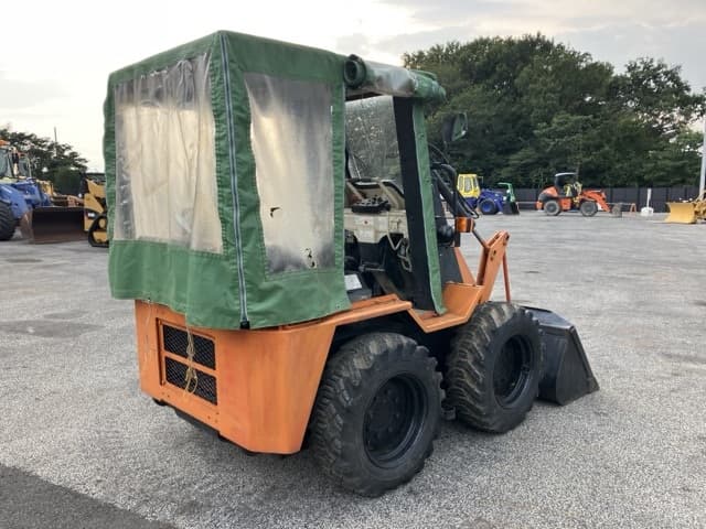 SKID STEER LOADER — Auction (lot 8457-456)