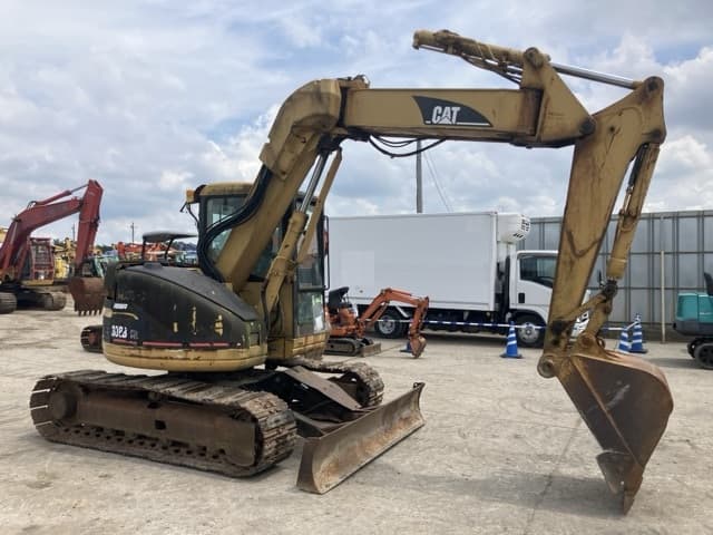 EXCAVATOR — Auction (lot 8457-46)
