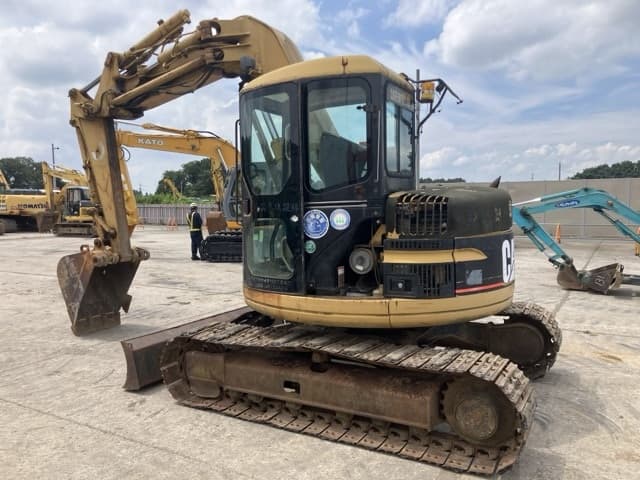 EXCAVATOR — Auction (lot 8457-46)