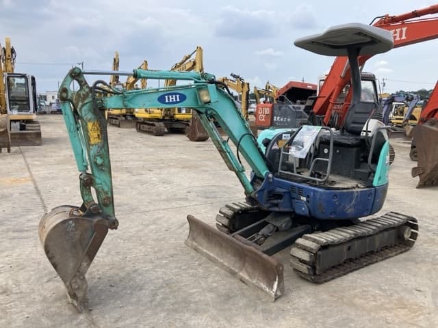 MINI EXCAVATOR — Auction (lot 8457-461)