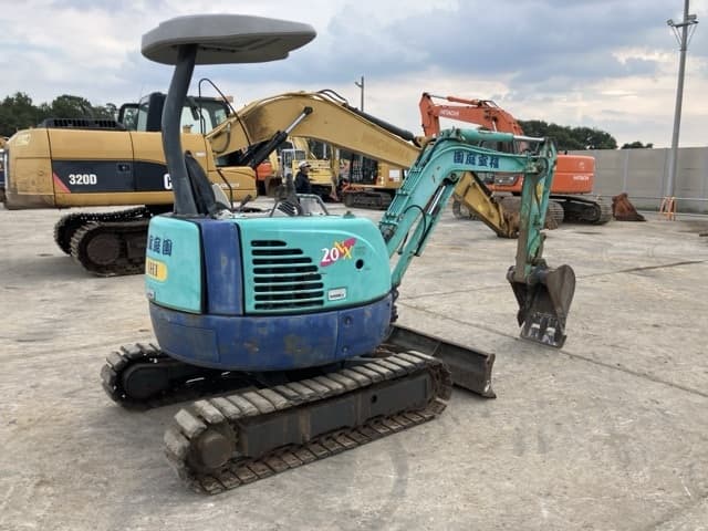 MINI EXCAVATOR — Auction (lot 8457-461)