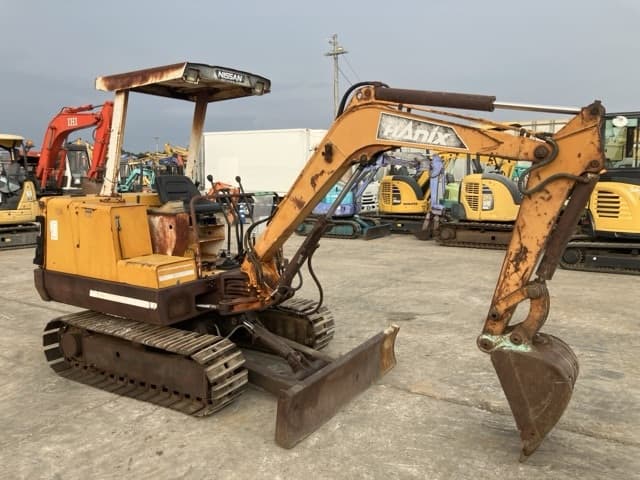 MINI EXCAVATOR — Auction (lot 8457-462)