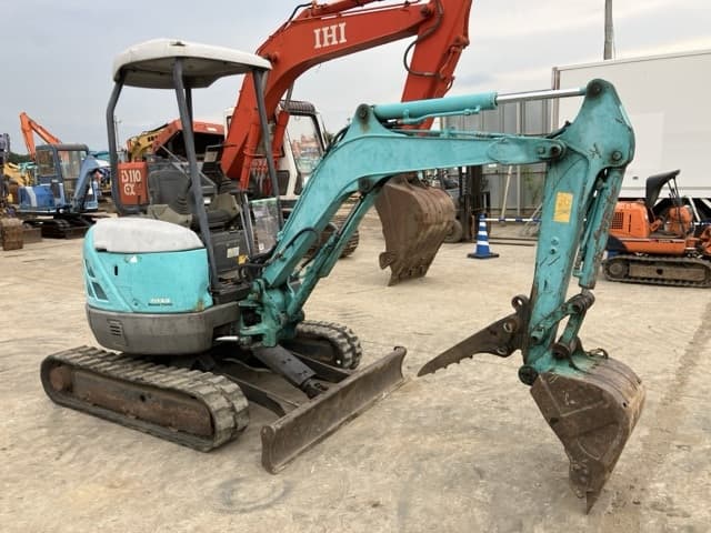 MINI EXCAVATOR — Auction (lot 8457-463)