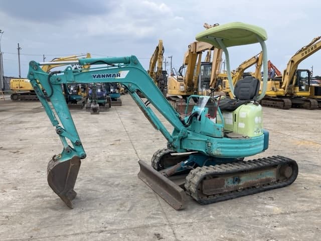 MINI EXCAVATOR — Auction (lot 8457-464)