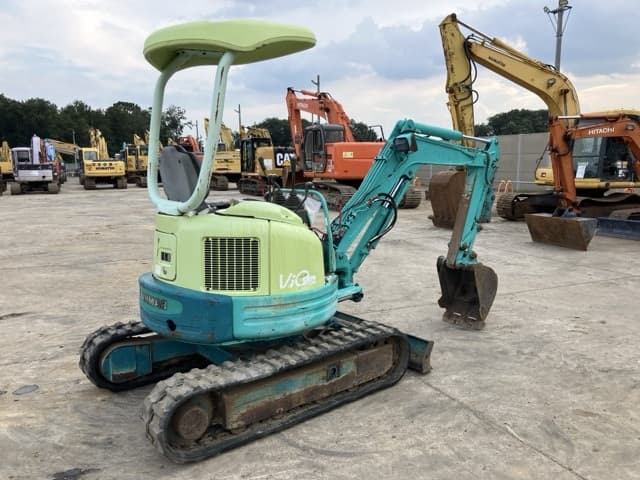 MINI EXCAVATOR — Auction (lot 8457-464)