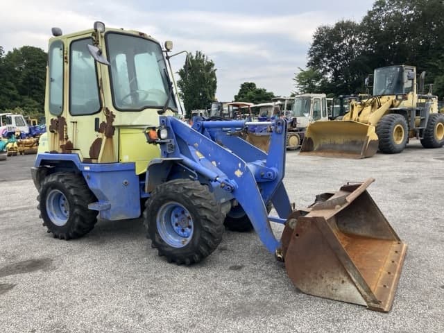 MINI WHEEL LOADER — Auction (lot 8457-468)