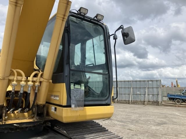 EXCAVATOR — Auction (lot 8457-47)