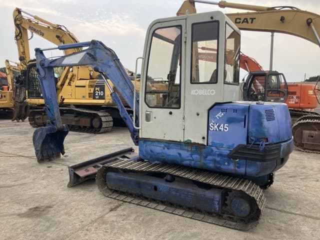 MINI EXCAVATOR — Auction (lot 8457-474)