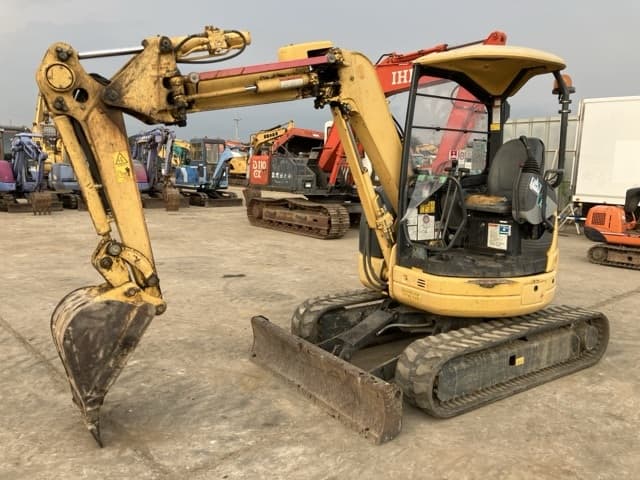 MINI EXCAVATOR — Auction (lot 8457-475)