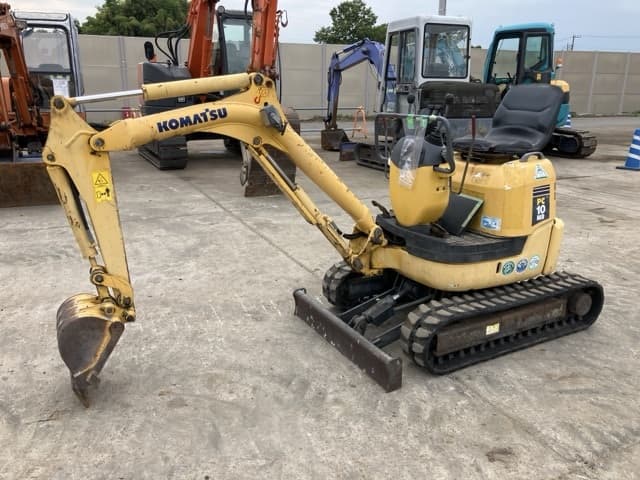 MINI EXCAVATOR — Auction (lot 8457-476)