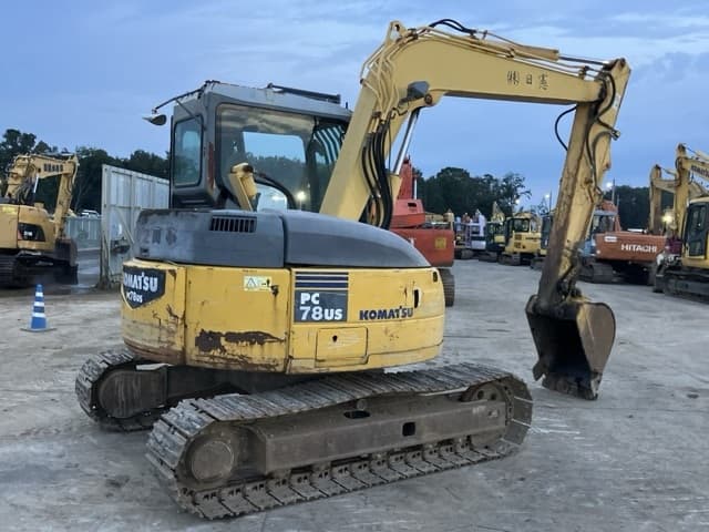 EXCAVATOR — Auction (lot 8457-478)