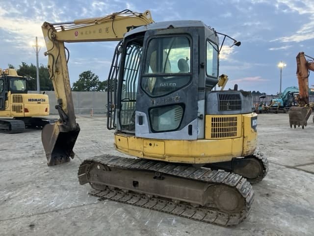 EXCAVATOR — Auction (lot 8457-478)