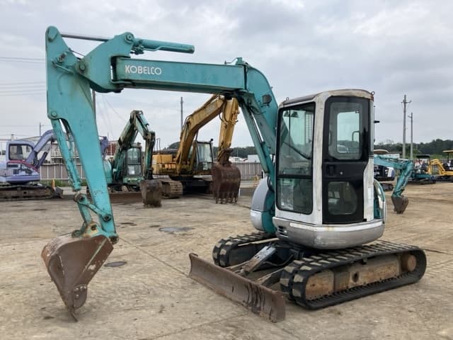 MINI EXCAVATOR — Auction (lot 8457-479)