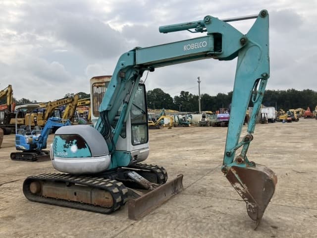MINI EXCAVATOR — Auction (lot 8457-479)
