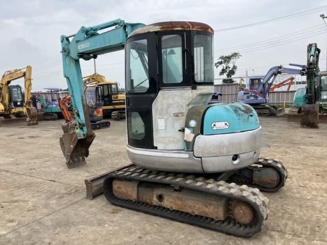 MINI EXCAVATOR — Auction (lot 8457-479)