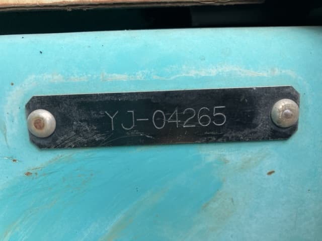 MINI EXCAVATOR — Auction (lot 8457-479)