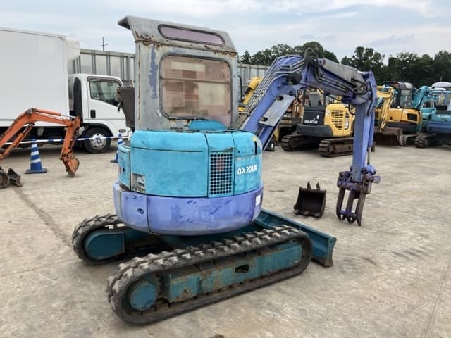 MINI EXCAVATOR — Auction (lot 8457-488)
