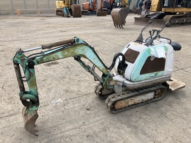 MINI EXCAVATOR — Auction (lot 8457-494)
