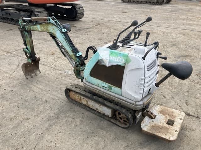 MINI EXCAVATOR — Auction (lot 8457-494)
