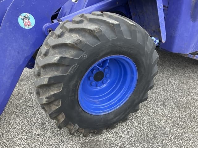 WHEEL LOADER — Auction (lot 8457-496)