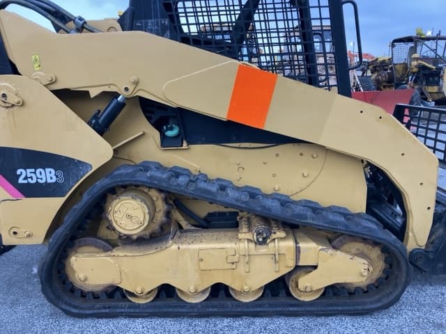 SKID STEER LOADER — Auction (lot 8457-498)