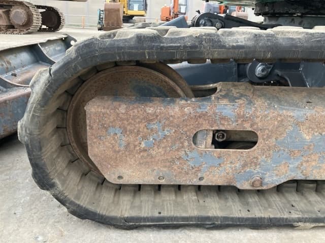 MINI EXCAVATOR — Auction (lot 8457-499)