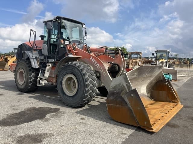 WHEEL LOADER — Auction (lot 8457-5)