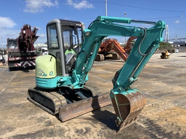 MINI EXCAVATOR — Auction (lot 8457-50001)