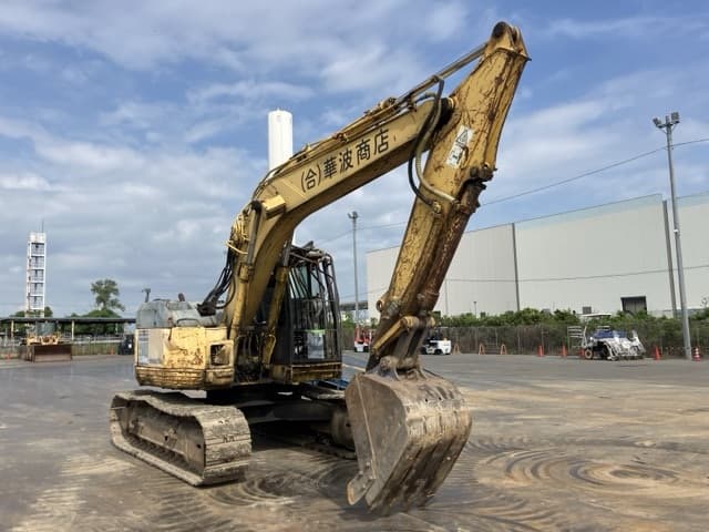 EXCAVATOR — Auction (lot 8457-50006)