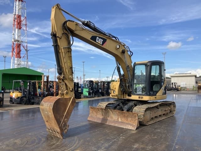 EXCAVATOR — Auction (lot 8457-50008)