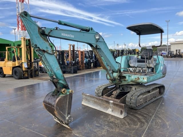 MINI EXCAVATOR — Auction (lot 8457-50009)