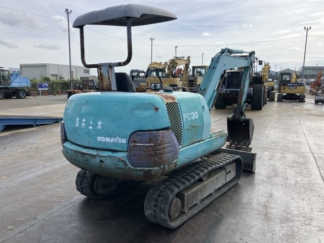 MINI EXCAVATOR — Auction (lot 8457-50009)