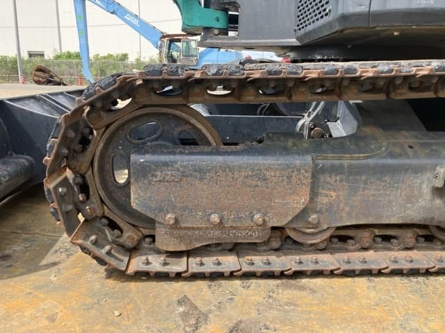 MINI EXCAVATOR — Auction (lot 8457-50011)