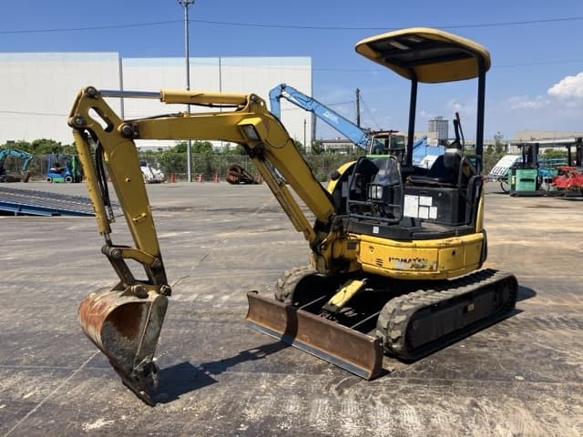 MINI EXCAVATOR — Auction (lot 8457-50015)